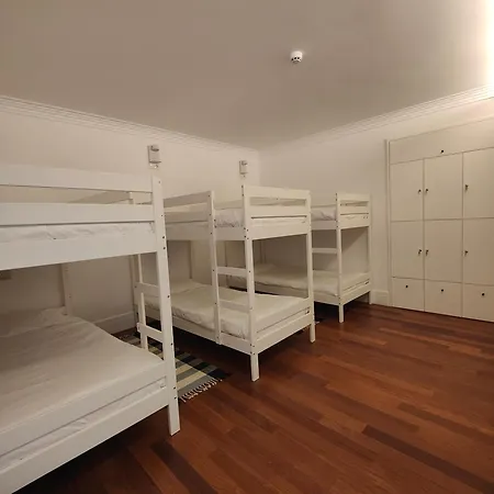 Hostel Aurora Angra do Heroismo