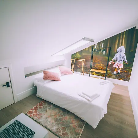 Hostel Aurora *