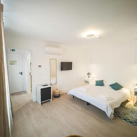 Hostel Aurora Hostel, Suites, Quartos E No Coracao De