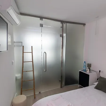 Hostel Aurora Hostel, Suites, Quartos E No Coracao De *