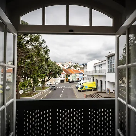 Hostal Aurora Hostel, Suítes, Quartos E Dormitórios No Coração De *