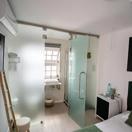 Aurora Hostel, Suítes, Quartos E Dormitórios No Coração De