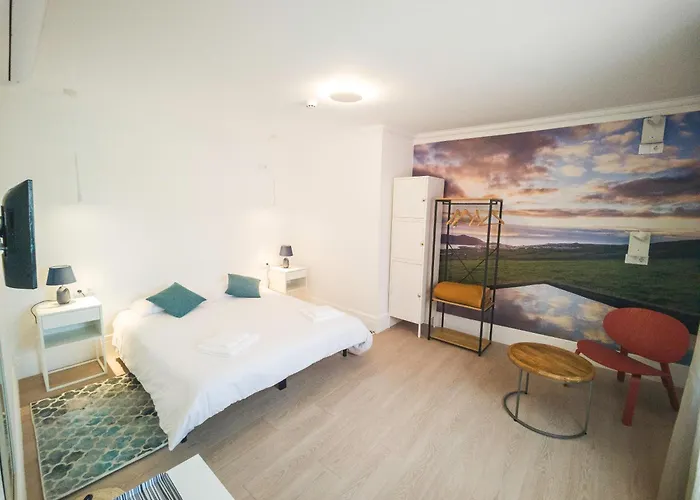 Aurora Hostel Angra do Heroismo