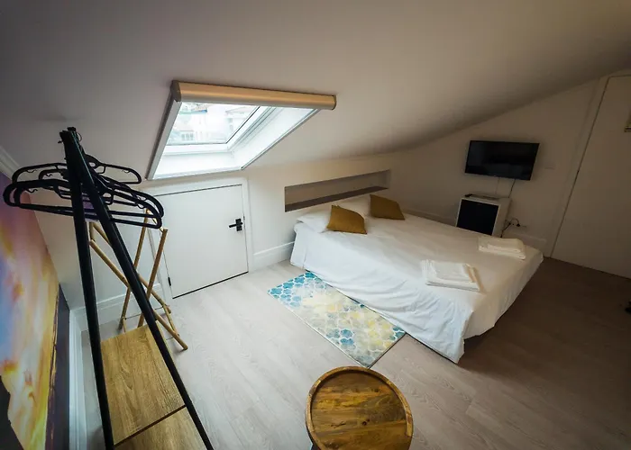 Aurora Hostel Angra do Heroismo